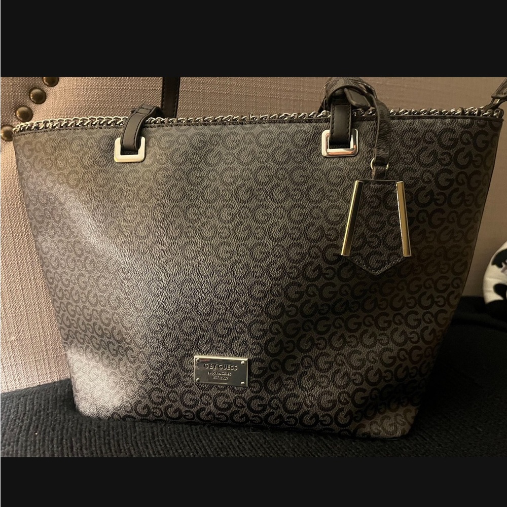 Black tote